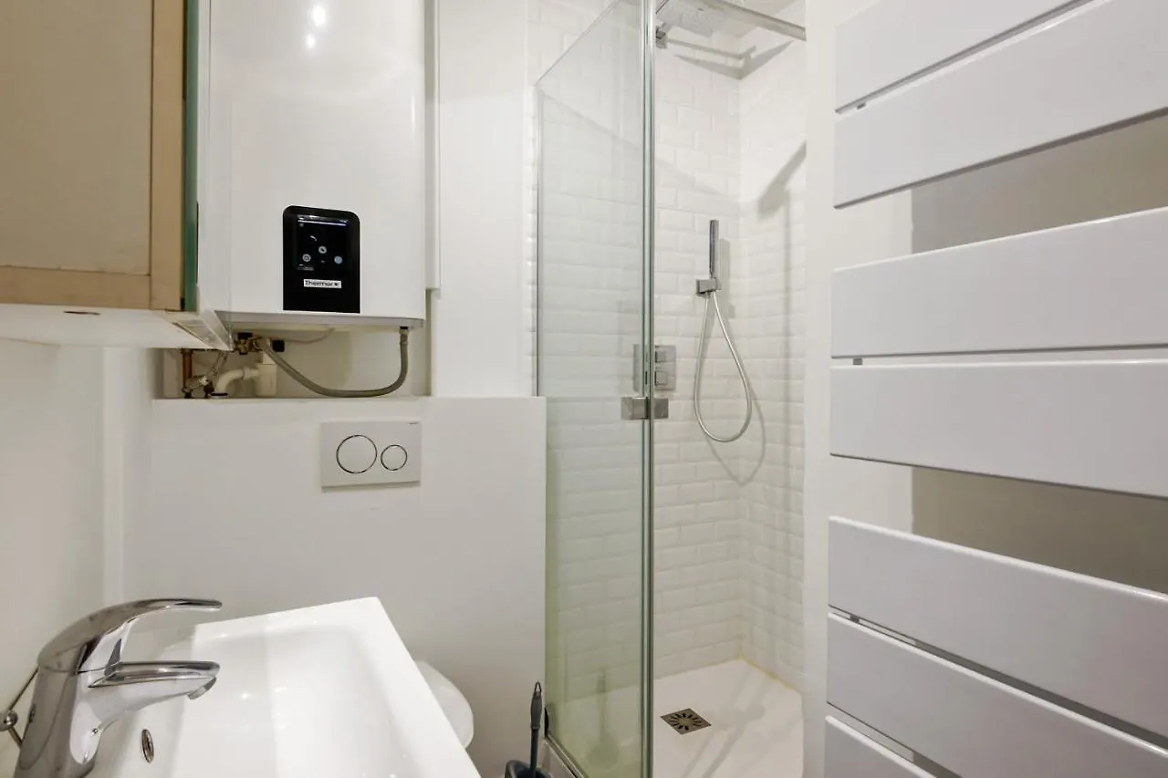 Appartement Garnet - Welkeys Paris 0*,  France